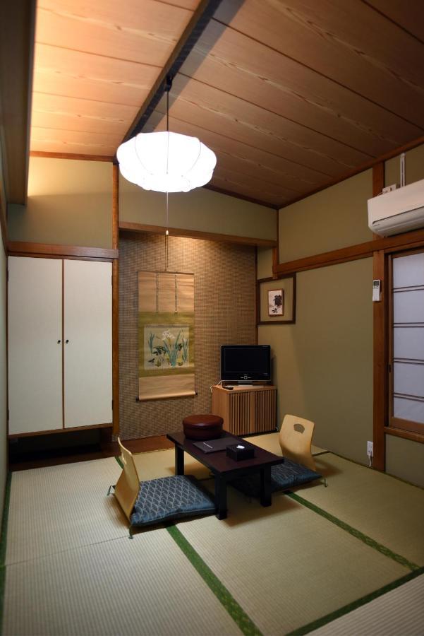 Ryokan Sansuiso Tokio Buitenkant foto
